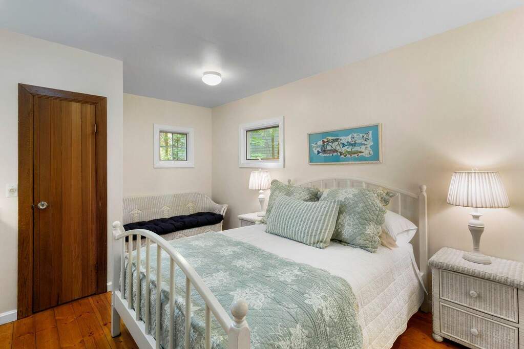 5 Bedroom Single Family Home/House's Image 28