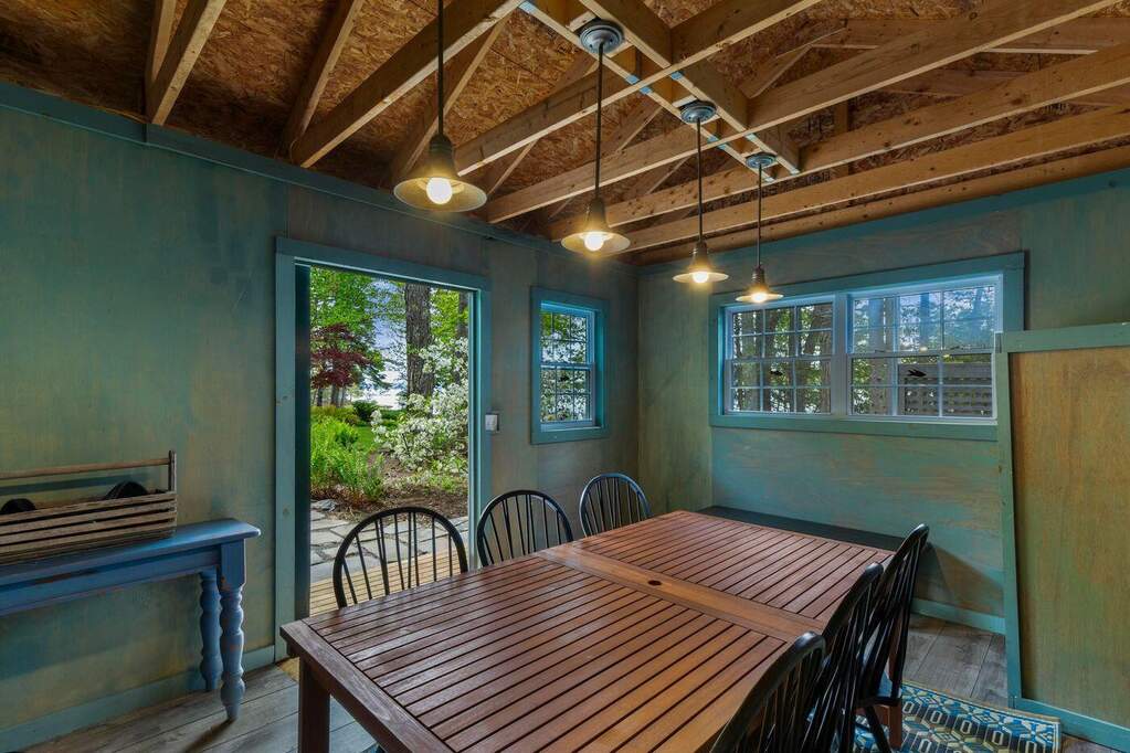 5 Bedroom Single Family Home/House's Image 36