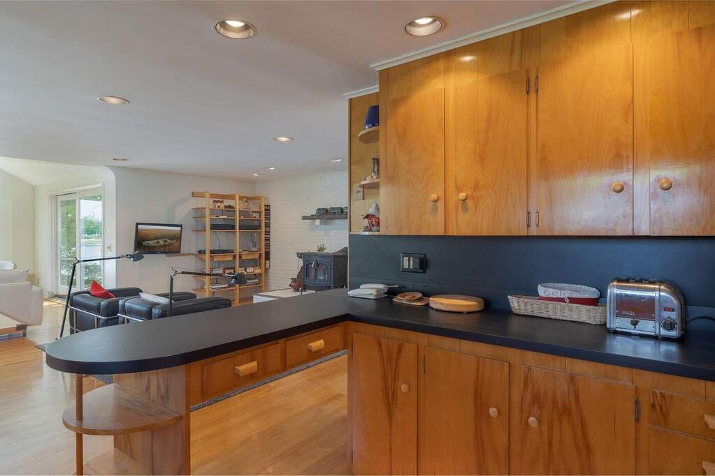 2 Bedroom Single Family Home/House's Image 15