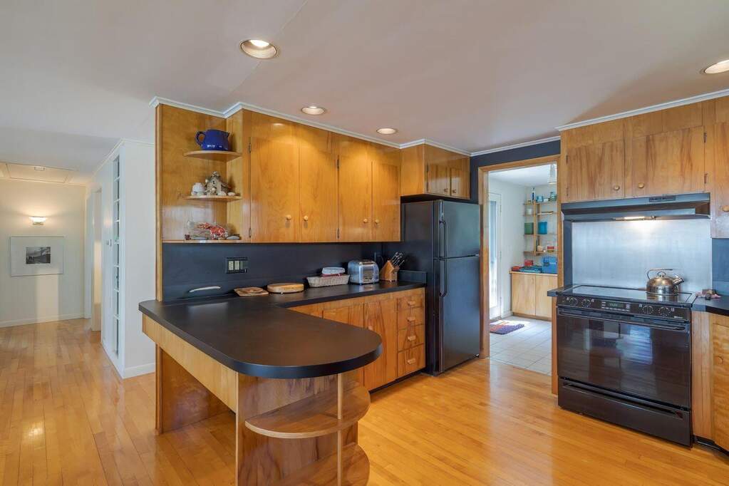 2 Bedroom Single Family Home/House's Image 17
