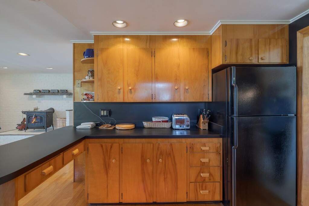 2 Bedroom Single Family Home/House's Image 18