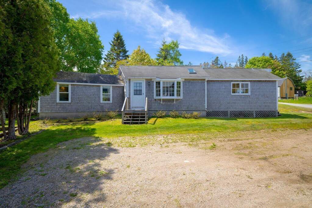 2 Bedroom Single Family Home/House's Image 26