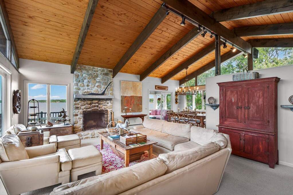 3 Bedroom Single Family Home/House's Image 3