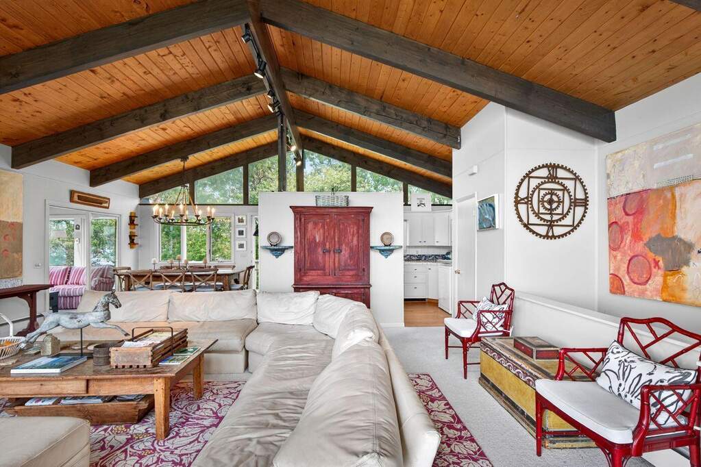 3 Bedroom Single Family Home/House's Image 4