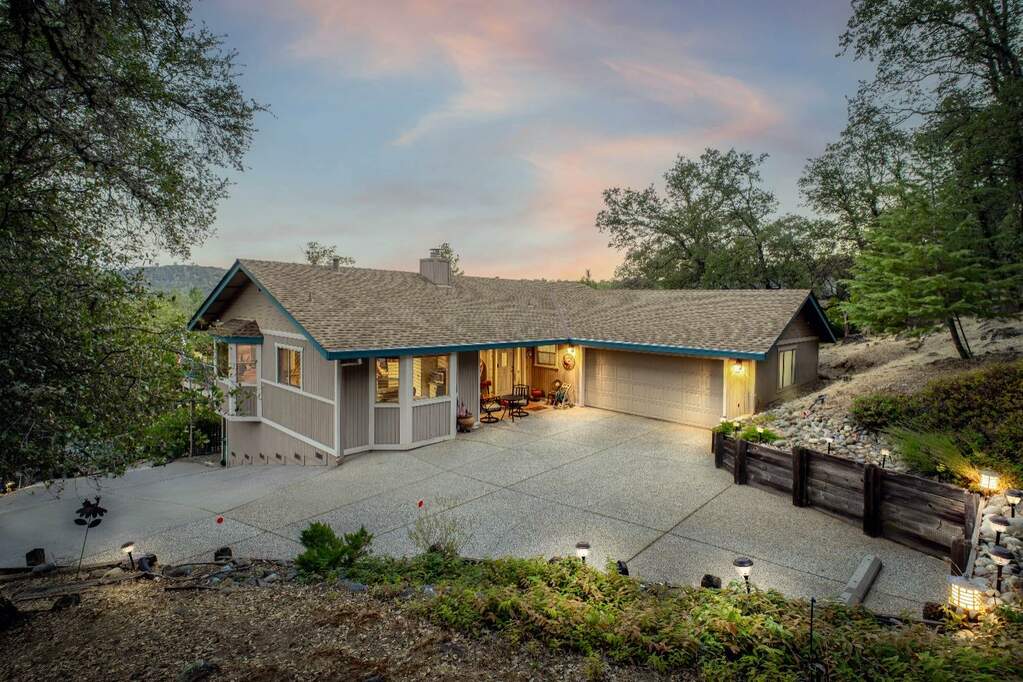 17719 Chaparral Drive, Penn Valley, CA 95946