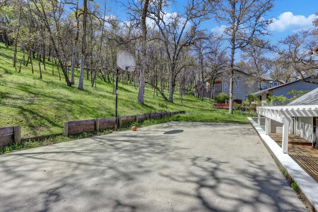 20652 Chaparral Circle, Penn Valley, CA 95946