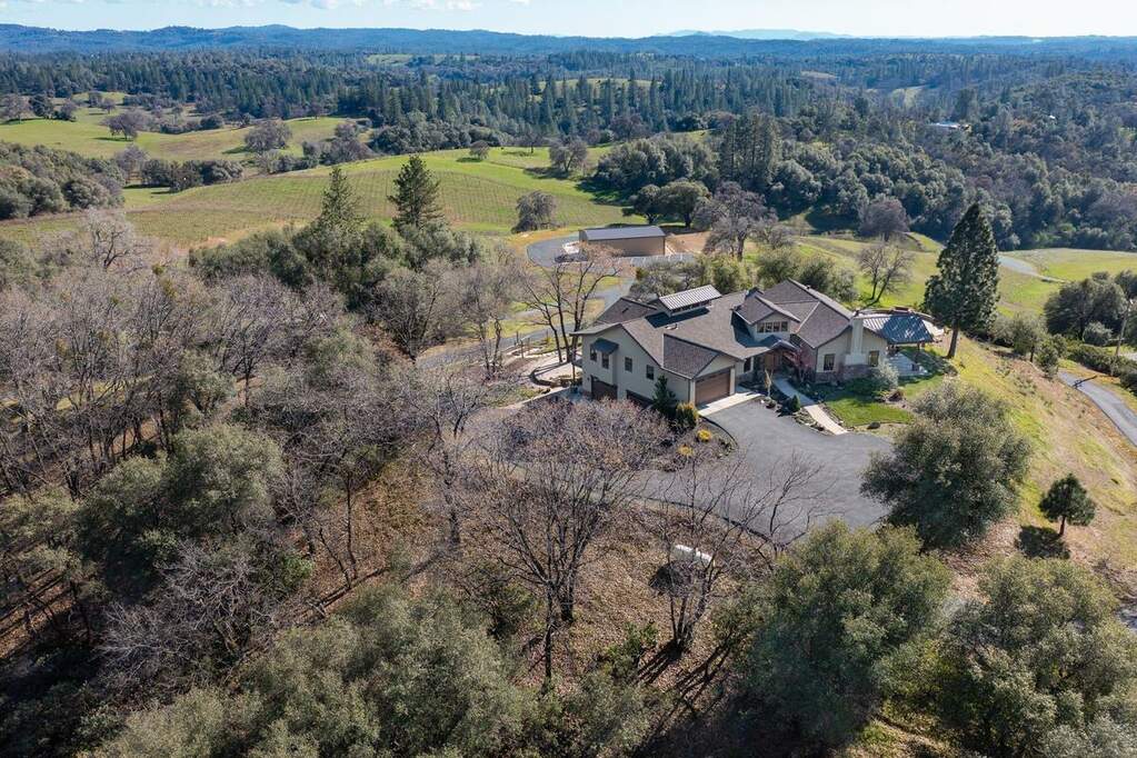 15000 Tyler Road photo