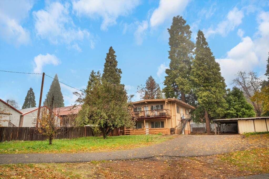 6043 Soap Street photo