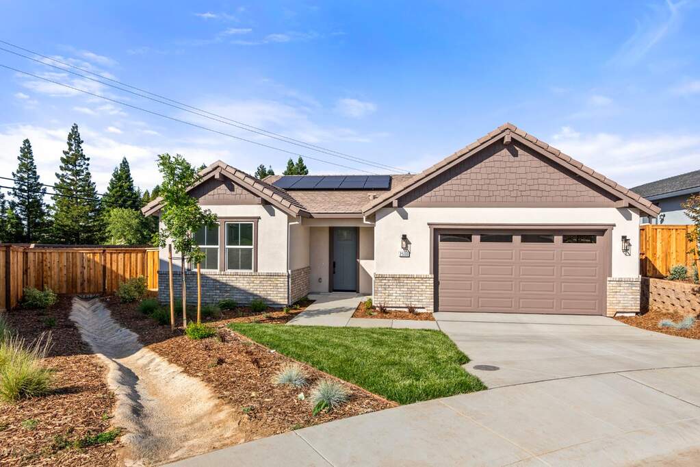 2500 Bramble Court photo