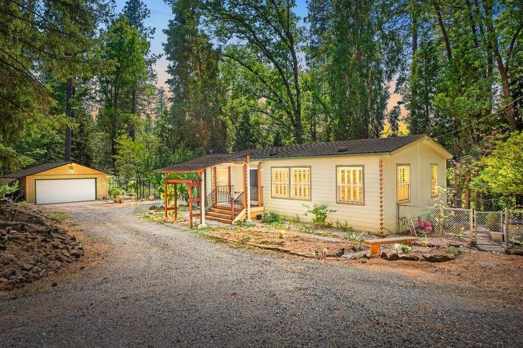 12796 Blue Jay Court photo