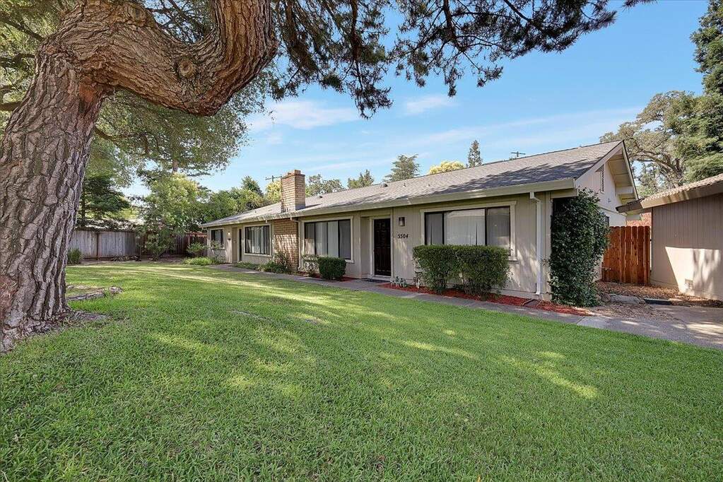 5504-5506 Fair Oaks Boulevard photo