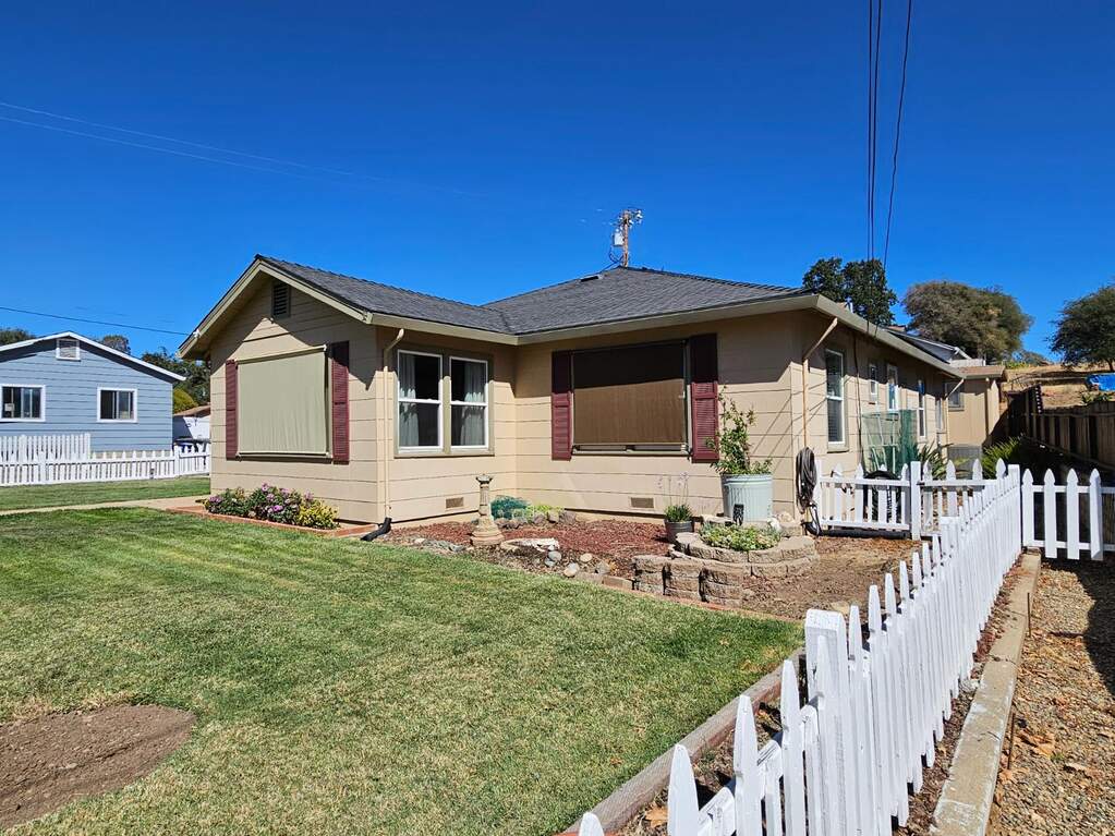 18520 Empire Street photo