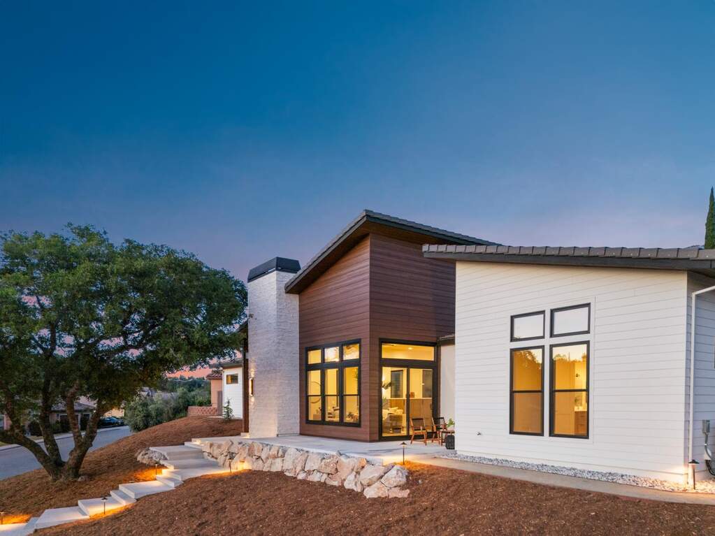 1700 Ridgeview Circle photo