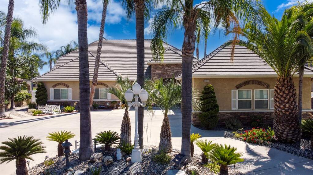 6663 Desert Springs Street photo