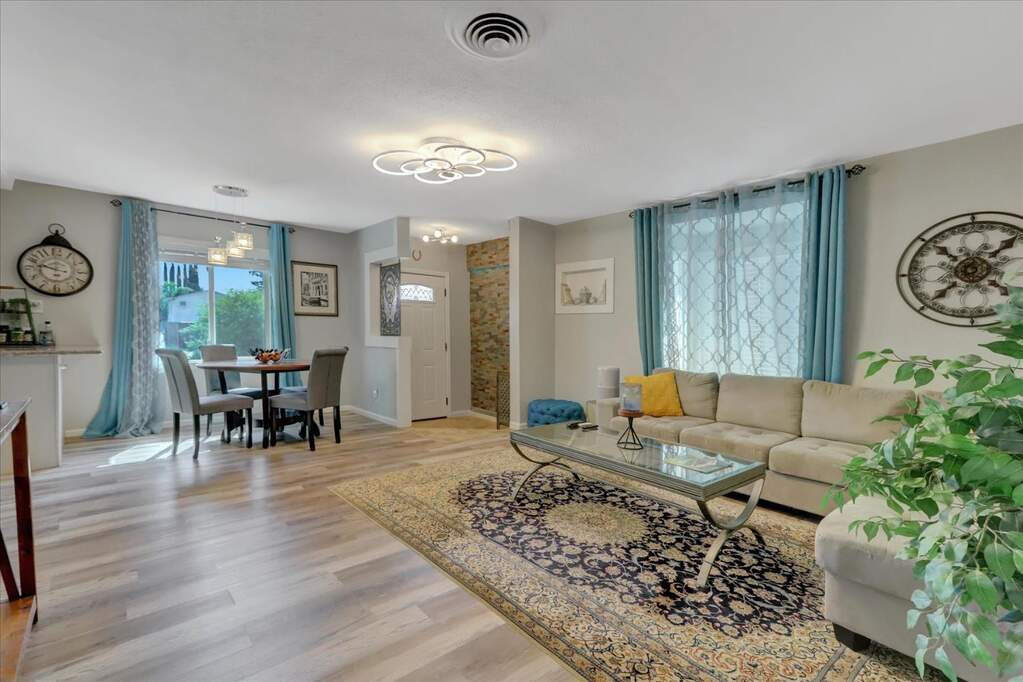 370 Pine Way, Yuba City, CA 95991