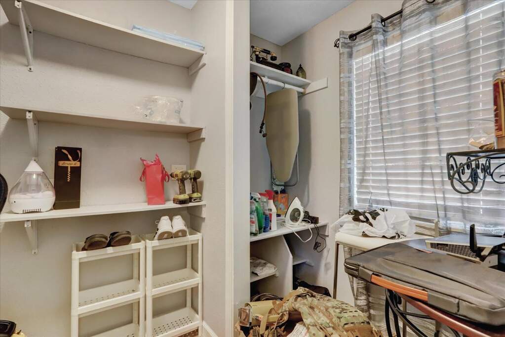 370 Pine Way, Yuba City, CA 95991