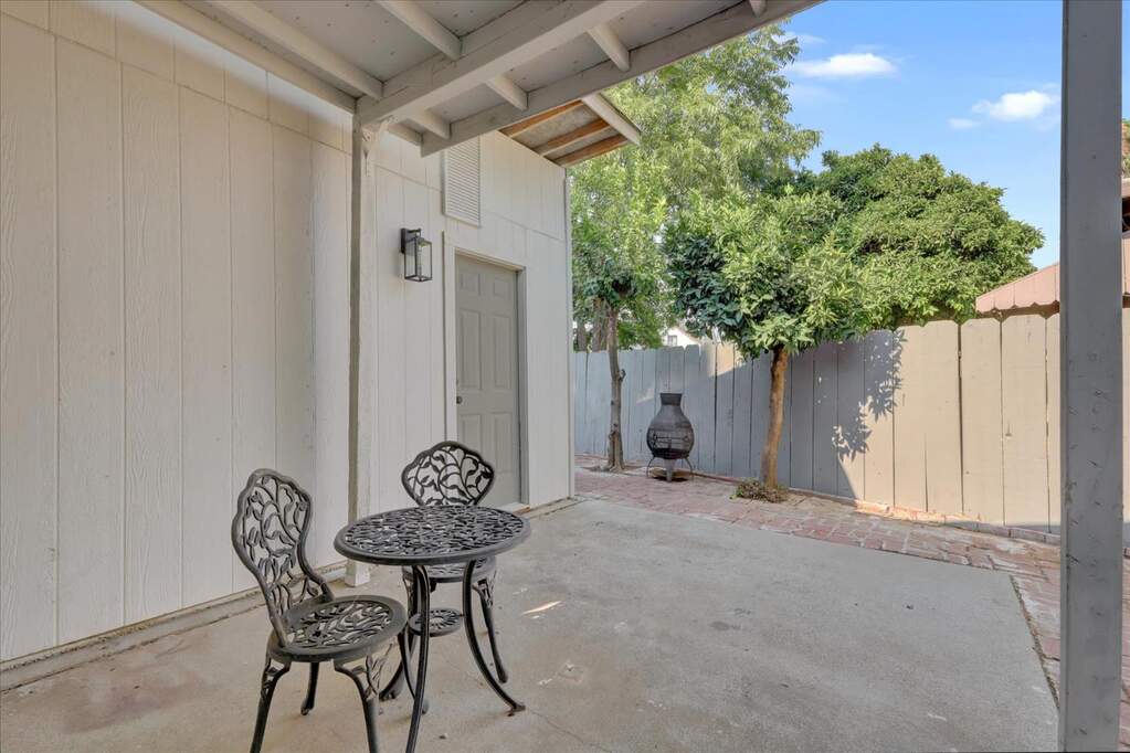 370 Pine Way, Yuba City, CA 95991