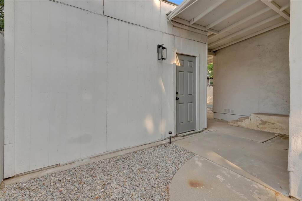 370 Pine Way, Yuba City, CA 95991