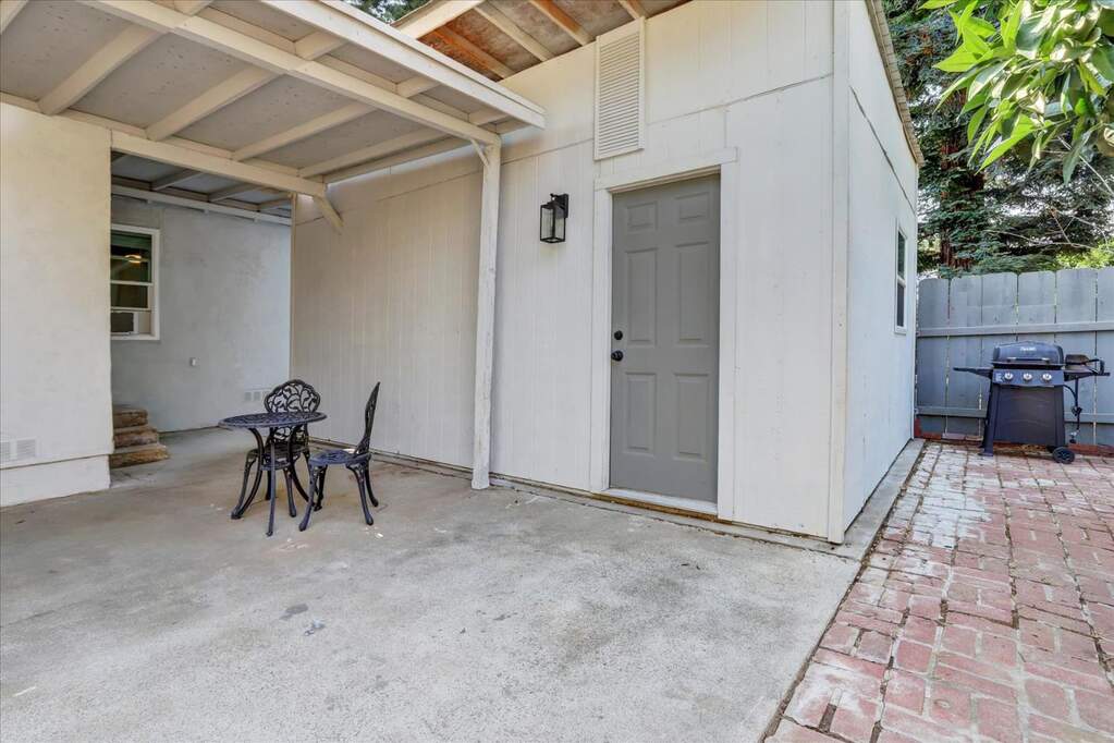 370 Pine Way, Yuba City, CA 95991