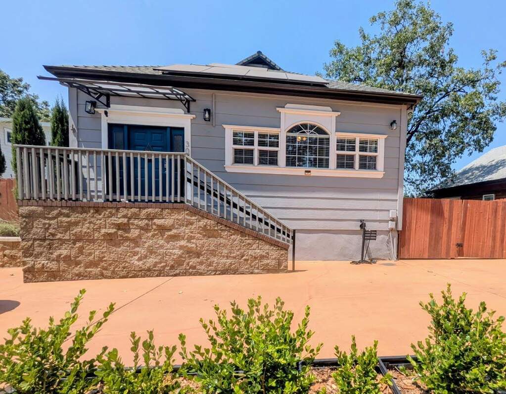 309 S Auburn Street photo