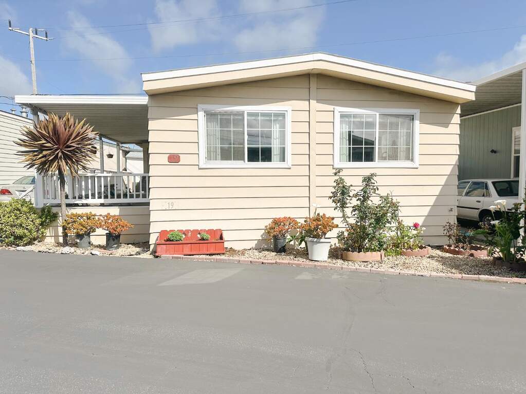 1146 Birch Avenue #19 photo
