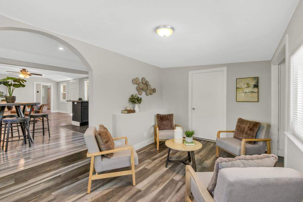 3928 Delaware Avenue photo