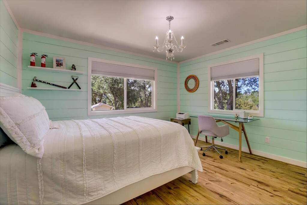 20100 John Born Road, Penn Valley, CA 95946