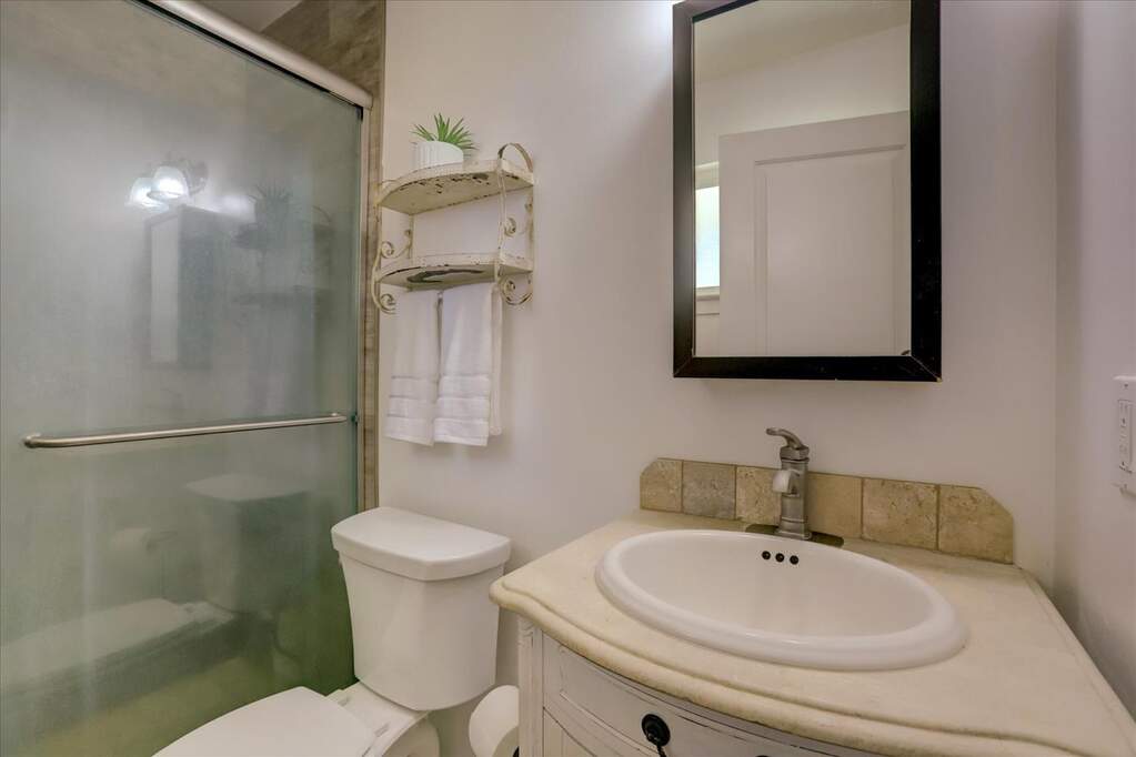 20100 John Born Road, Penn Valley, CA 95946