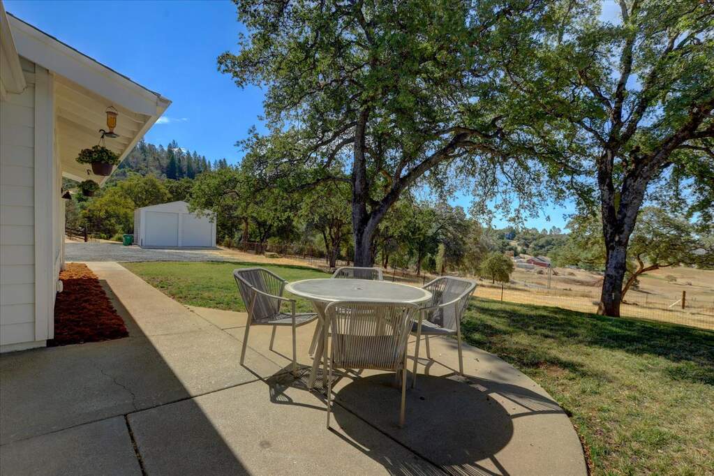 20100 John Born Road, Penn Valley, CA 95946