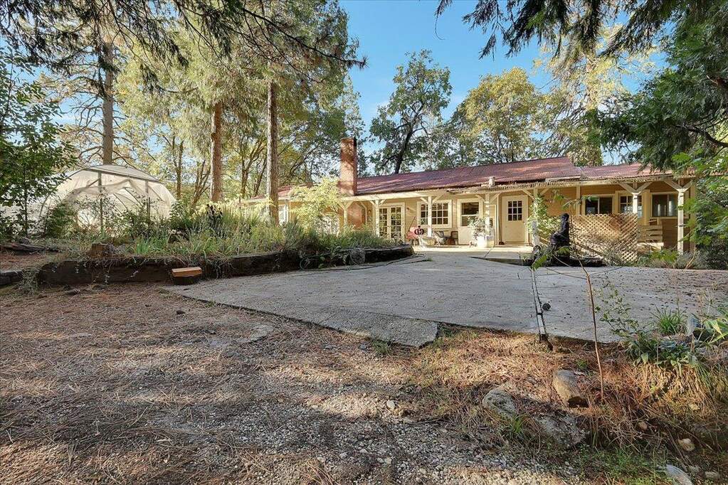 28110 Sweetland Road photo