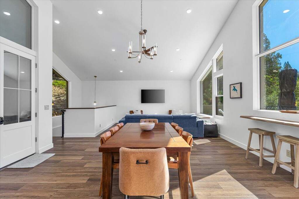 20603 Longridge Court, Groveland, CA 95321