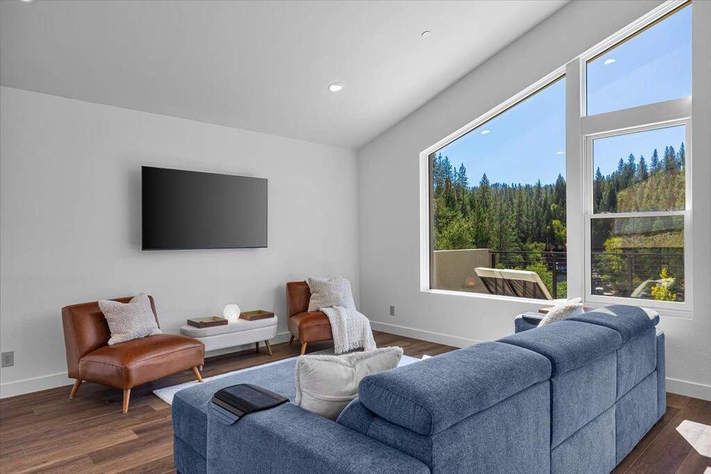 20603 Longridge Court, Groveland, CA 95321