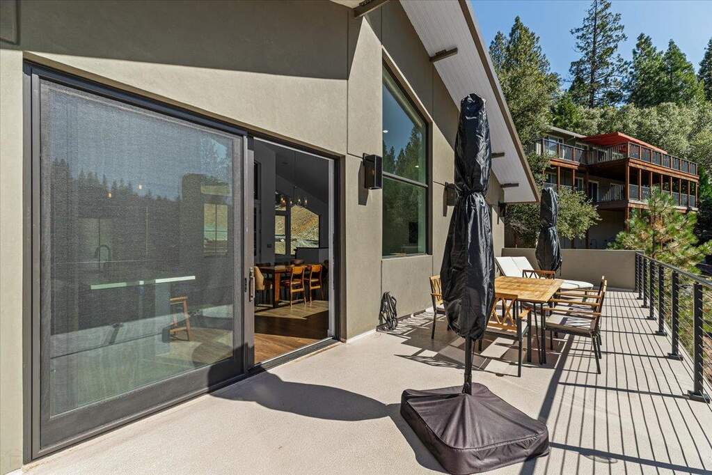 20603 Longridge Court, Groveland, CA 95321