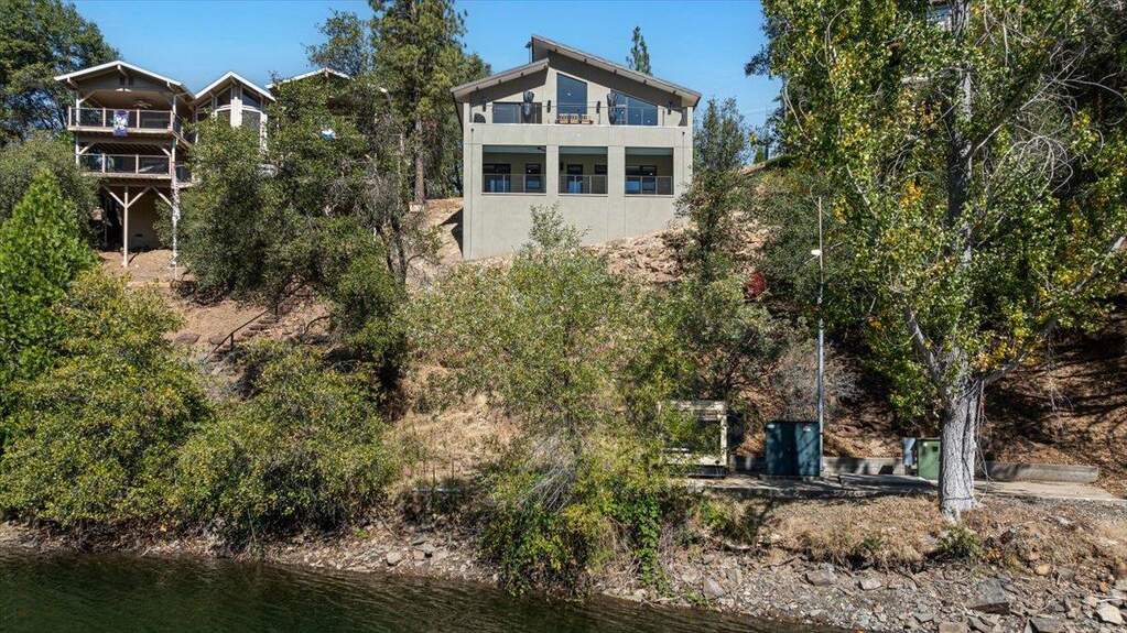 20603 Longridge Court, Groveland, CA 95321