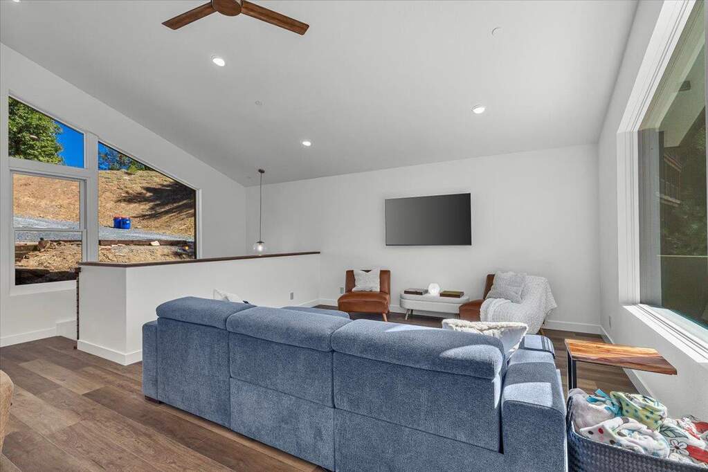 20603 Longridge Court, Groveland, CA 95321