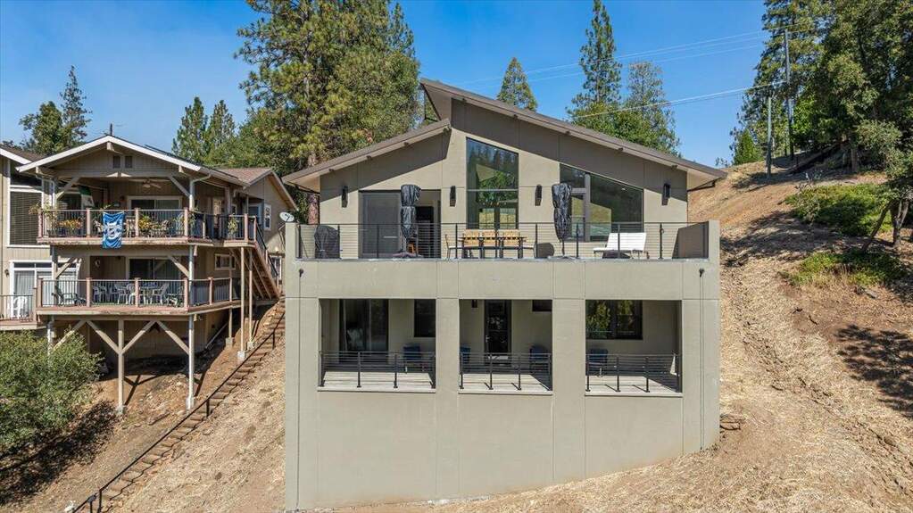 20603 Longridge Court, Groveland, CA 95321