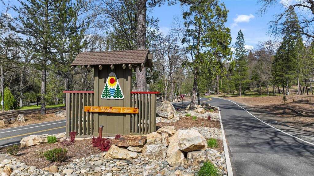 20603 Longridge Court, Groveland, CA 95321