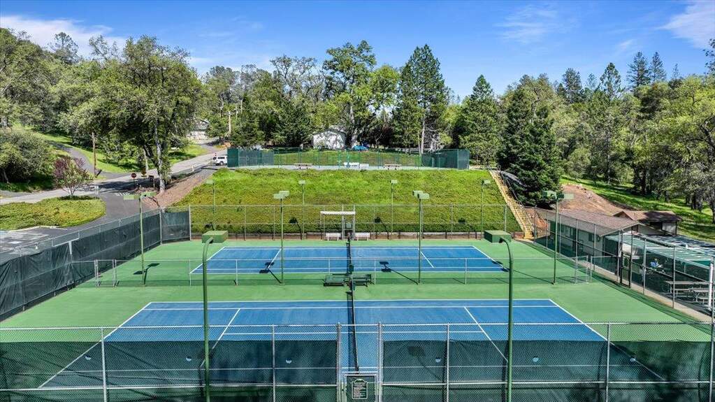 20603 Longridge Court, Groveland, CA 95321