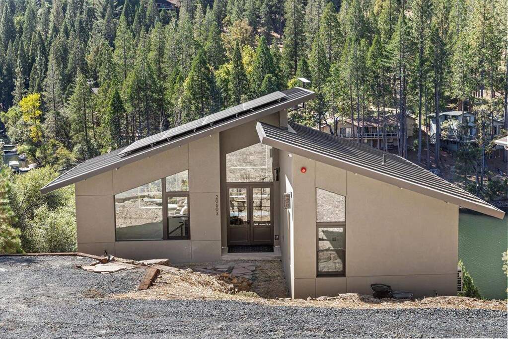 20603 Longridge Court, Groveland, CA 95321