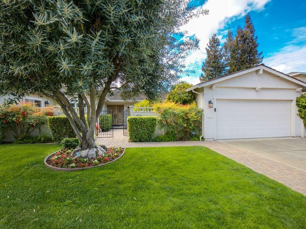 3368 Villa Robleda Drive, Mountain View, CA 94040