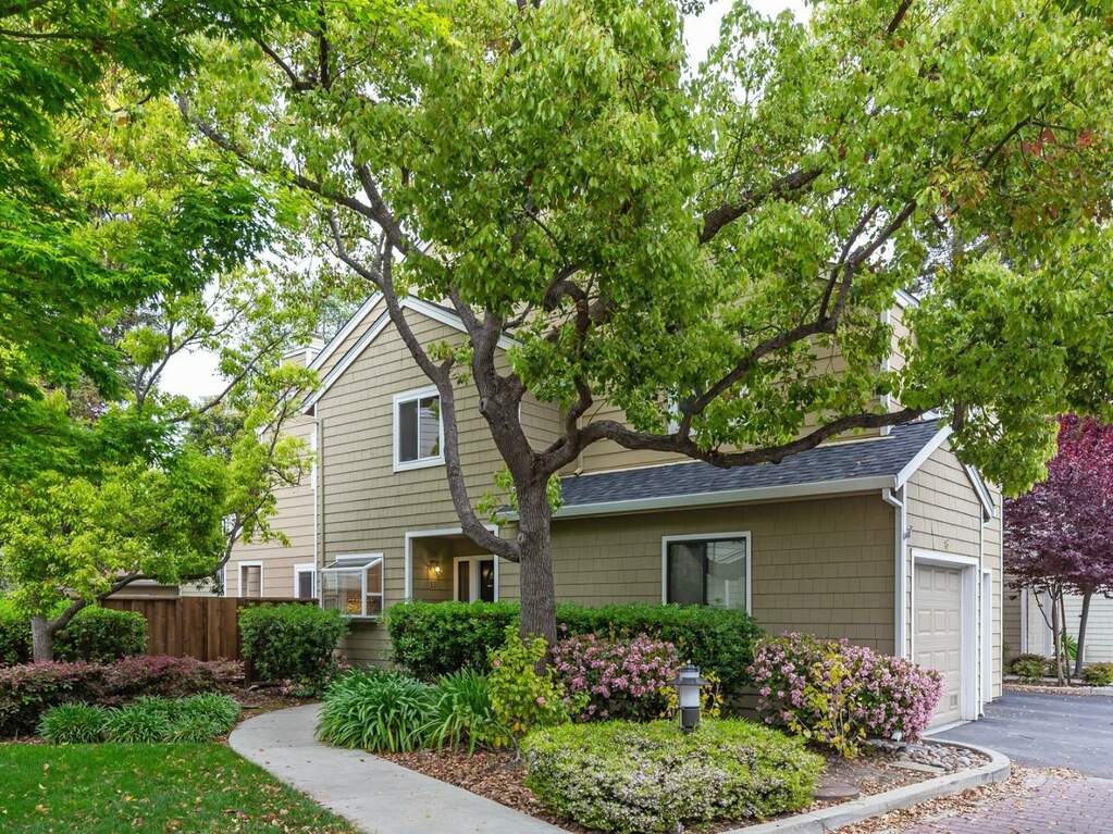 181 Ada Avenue #13, Mountain View, CA 94043