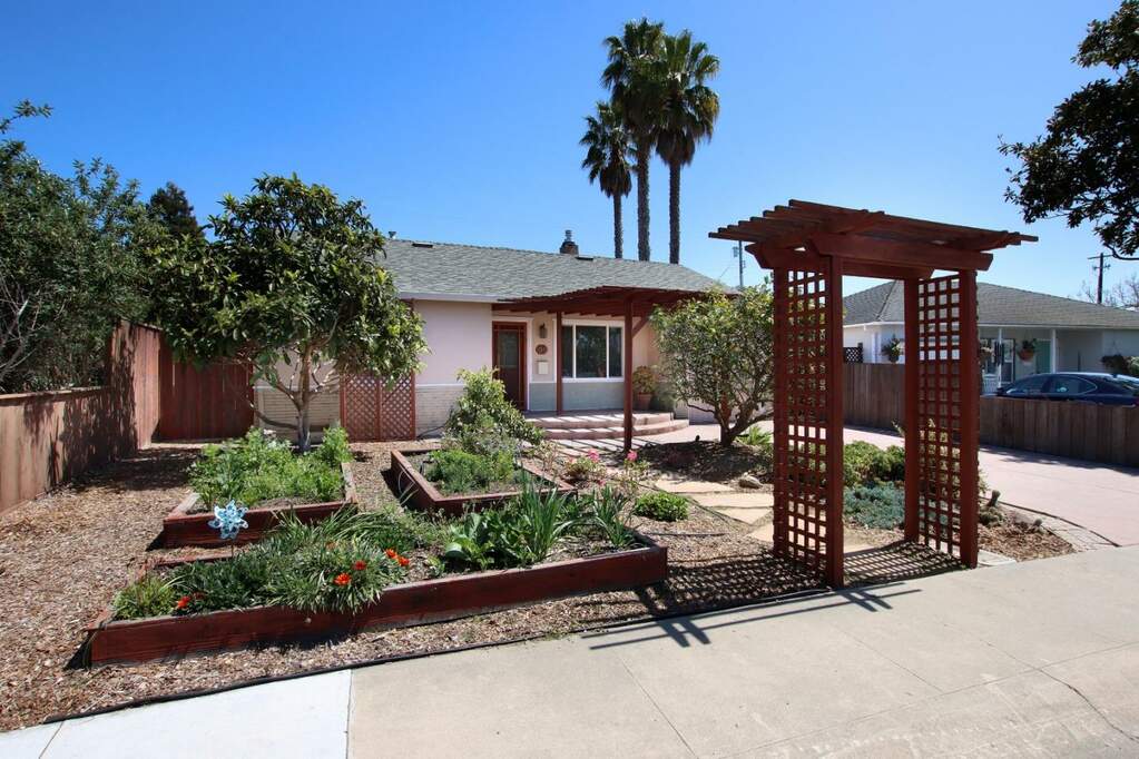 115 Ladera Drive, Santa Cruz, CA 95060