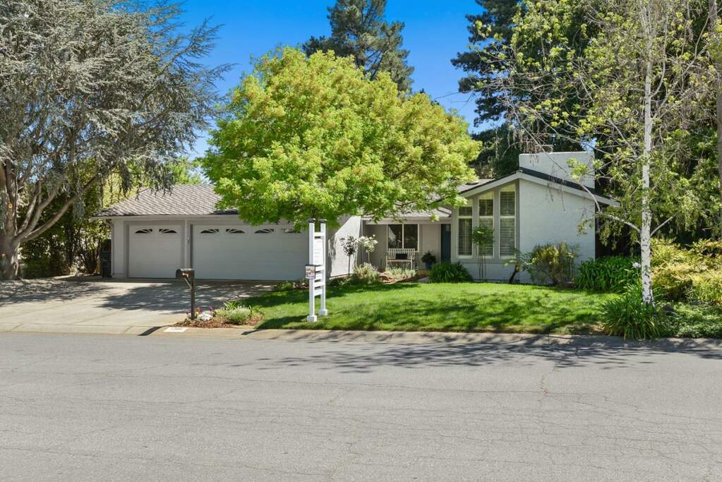 1306 Richardson Avenue, Los Altos, CA 94024