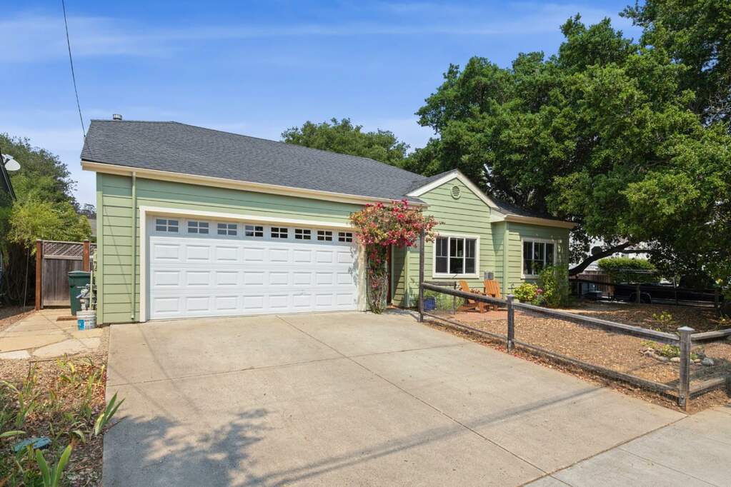 2635 Howe Street, Santa Cruz, CA 95065