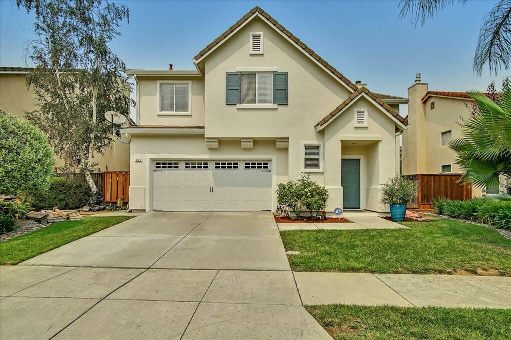 335 Mantelli Drive, Gilroy, CA 95020
