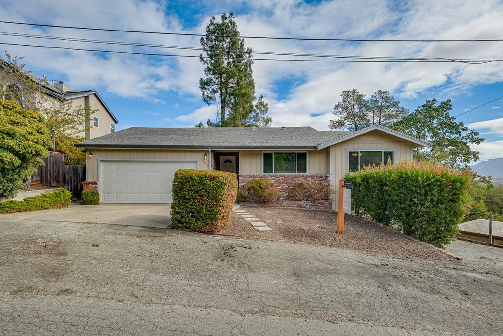 2538 Mockingbird Hill Road, Walnut Creek, CA 94597