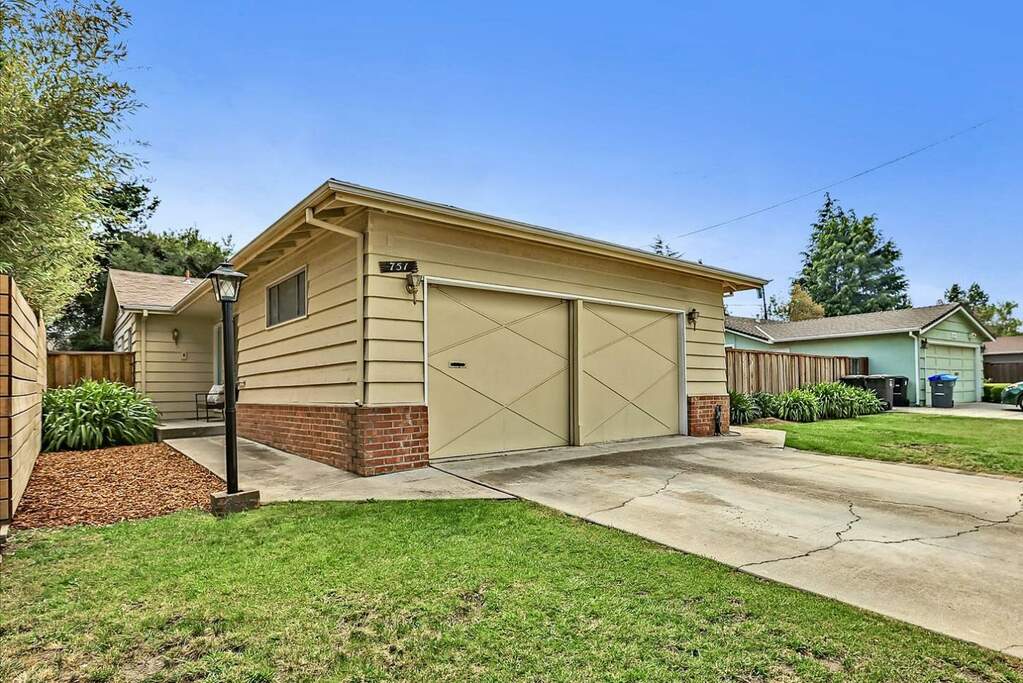 751 Leona Lane, Mountain View, CA 94040