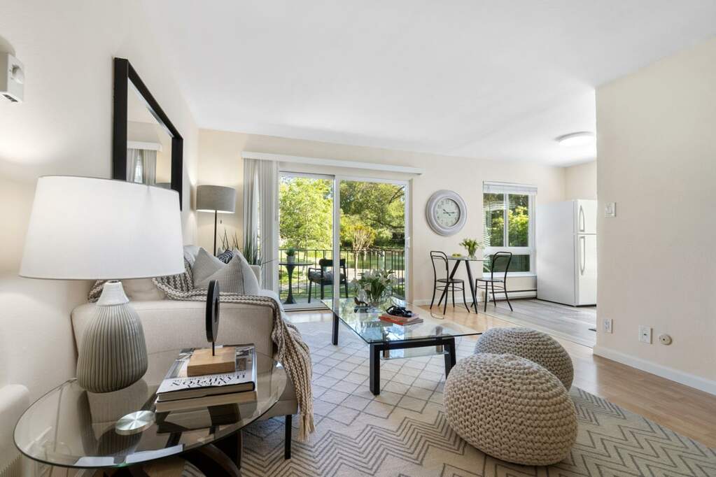 934 Peninsula Avenue #203, San Mateo, CA 94401