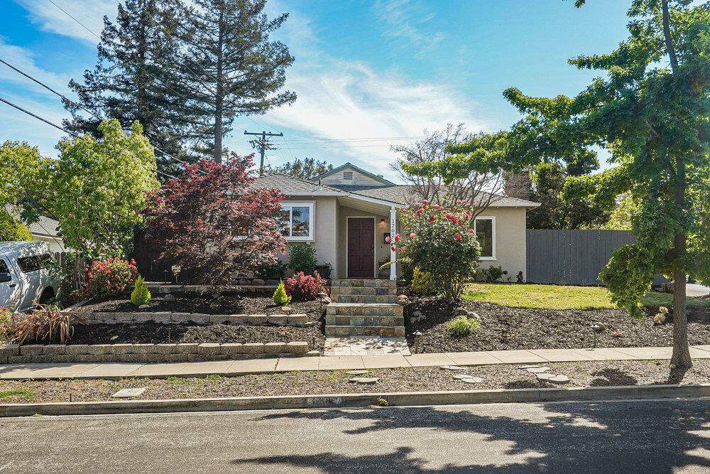 1202 Windsor Way, Redwood City, CA 94061