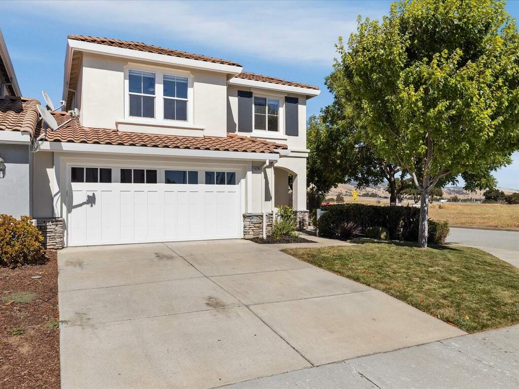 16200 Saint Lawrence Drive, Morgan Hill, CA 95037